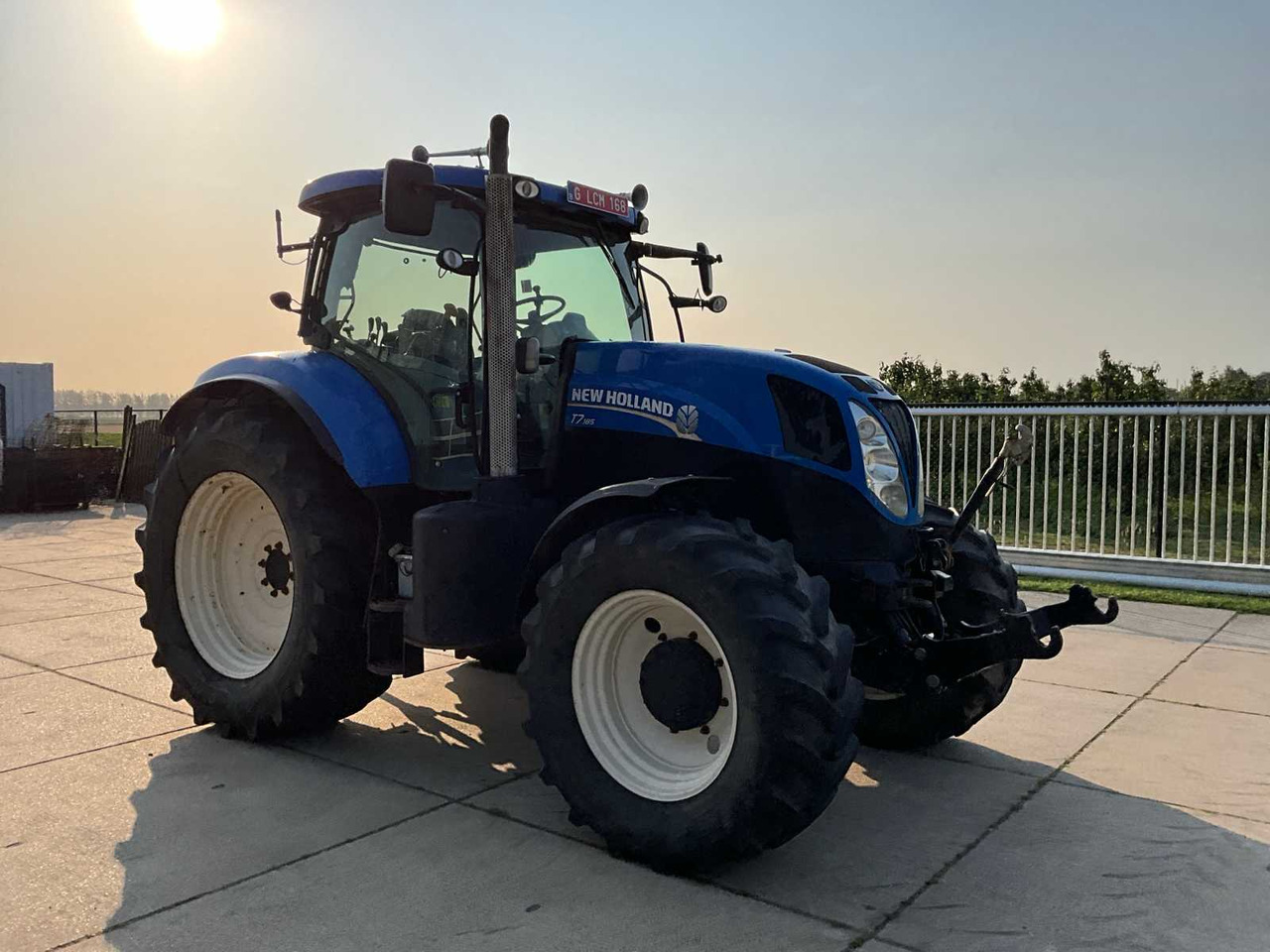 New Holland T7.185 - جرار: صور 3 New Holland T7.185 - جرار: صور 3