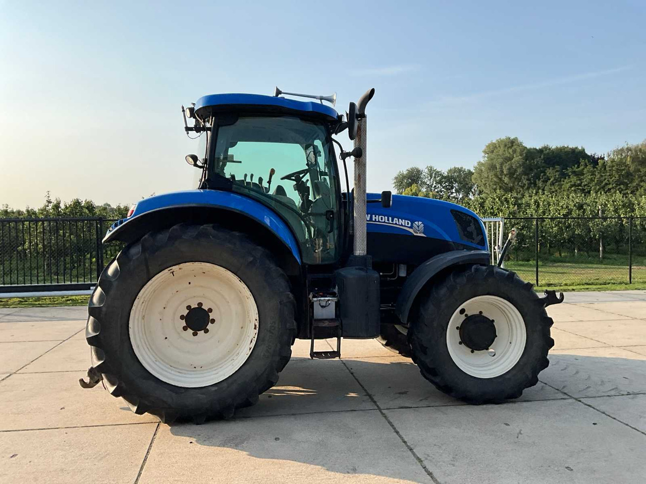 New Holland T7.185 - جرار: صور 4 New Holland T7.185 - جرار: صور 4
