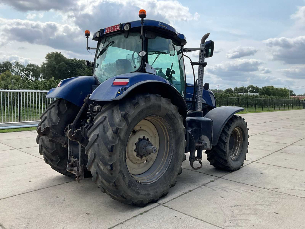 New Holland T7-235 - جرار: صور 5 New Holland T7-235 - جرار: صور 5