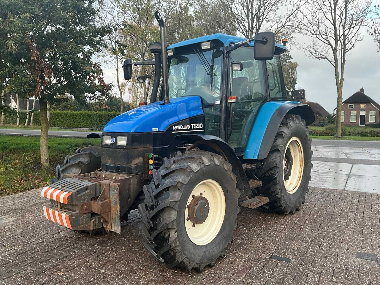 New holland TS90 - جرار: صور 2 New holland TS90 - جرار: صور 2