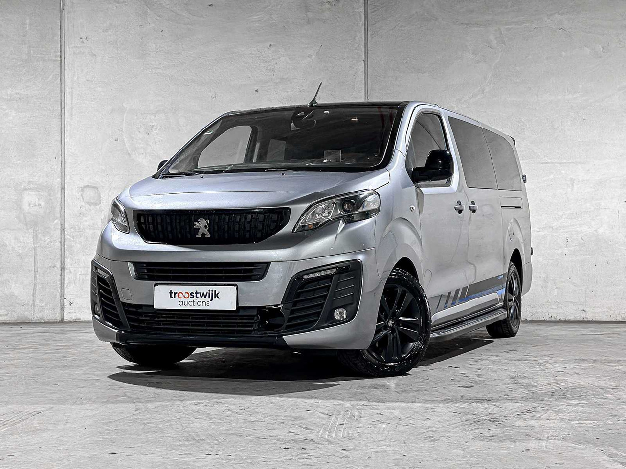 PEUGEOT EXPERT 2.0 BLUEHDI 180 LONG SPORT DC NR 140 178HP 2020, VHL-45-G COMMERCIAL VEHICLE - الشاحنات الصغيرة: صور 1 PEUGEOT EXPERT 2.0 BLUEHDI 180 LONG SPORT DC NR 140 178HP 2020, VHL-45-G COMMERCIAL VEHICLE - الشاحنات الصغيرة: صور 1