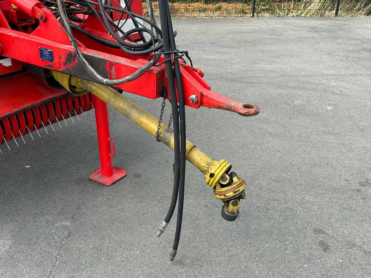 Pottinger Europrofi 2 - مقطورات الاعلاف: صور 4 Pottinger Europrofi 2 - مقطورات الاعلاف: صور 4