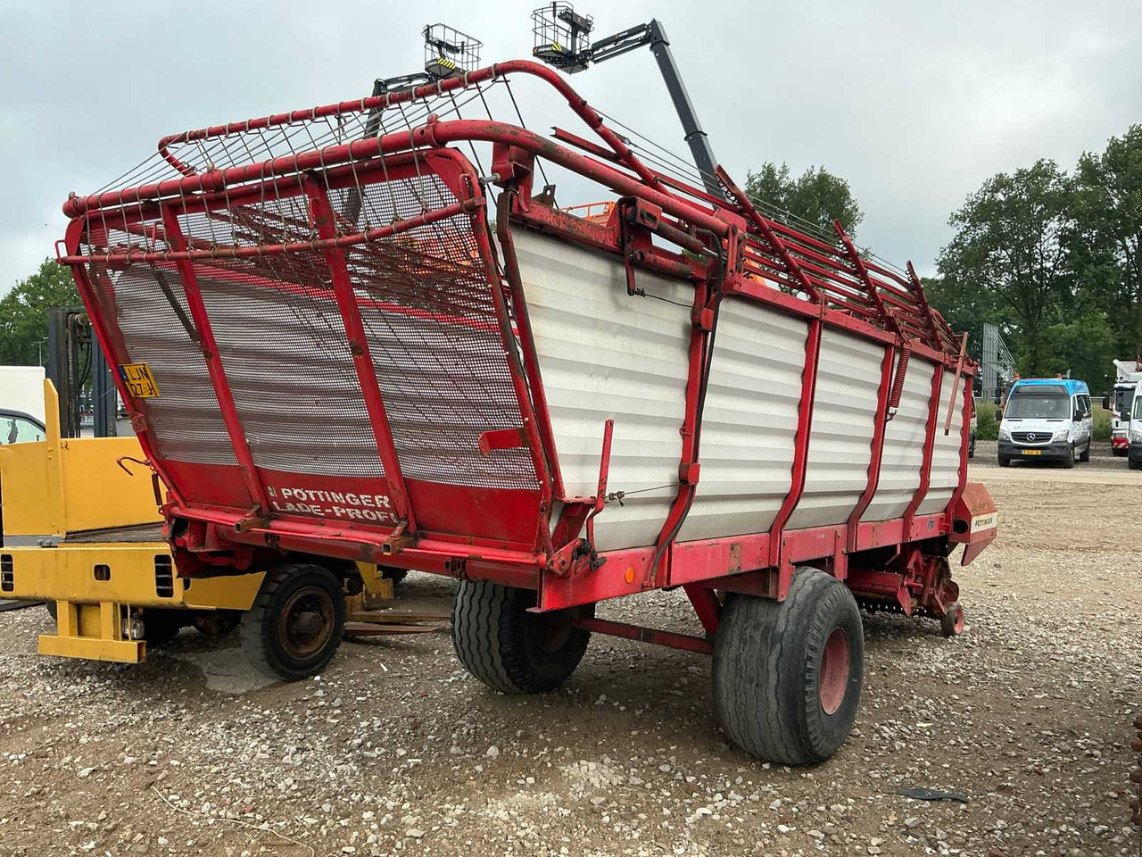 Pottinger LW103 - مقطورات الاعلاف: صور 4 Pottinger LW103 - مقطورات الاعلاف: صور 4