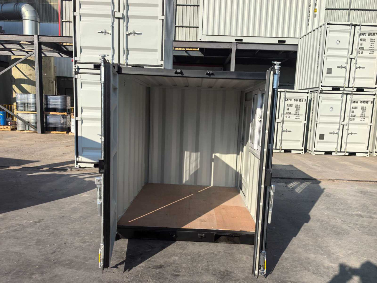 Rhino-Cross-Containers 7ft Zwart - حاوية شحن: صور 3 Rhino-Cross-Containers 7ft Zwart - حاوية شحن: صور 3