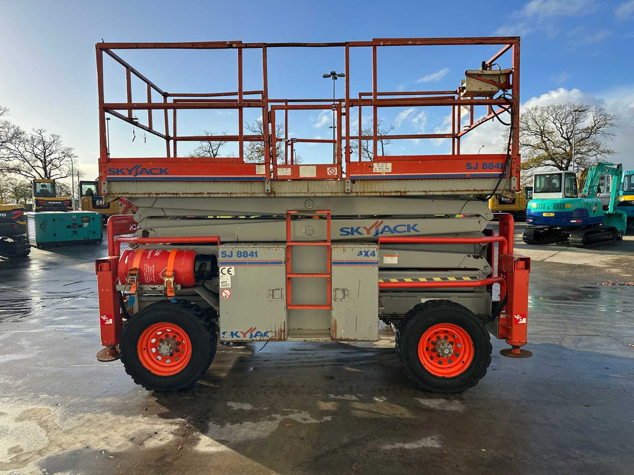 SKYJACK - 2009 - SJ-8841 - AERIAL PLATFORM - منصات هيدروليكية متنقلة: صور 4 SKYJACK - 2009 - SJ-8841 - AERIAL PLATFORM - منصات هيدروليكية متنقلة: صور 4