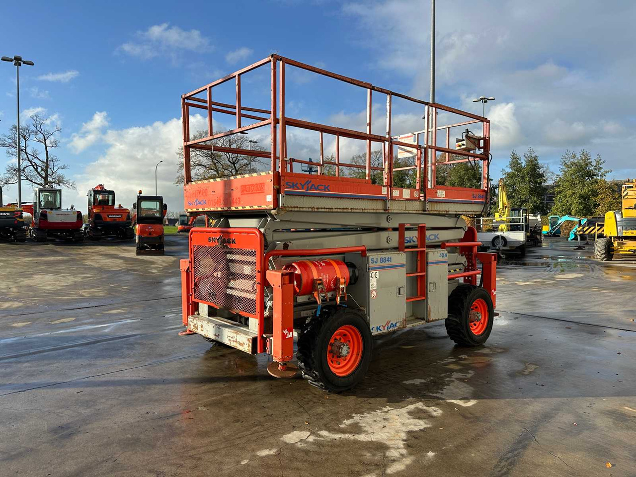 SKYJACK - 2009 - SJ-8841 - AERIAL PLATFORM - منصات هيدروليكية متنقلة: صور 5 SKYJACK - 2009 - SJ-8841 - AERIAL PLATFORM - منصات هيدروليكية متنقلة: صور 5