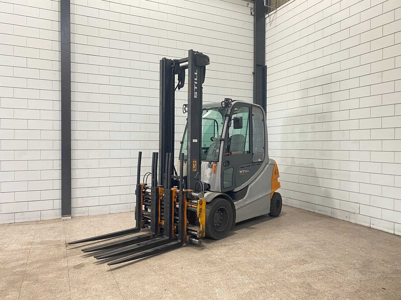 STILL - 2011 - RX60-40 - FORKLIFT TRUCK - رافعة شوكية: صور 1 STILL - 2011 - RX60-40 - FORKLIFT TRUCK - رافعة شوكية: صور 1