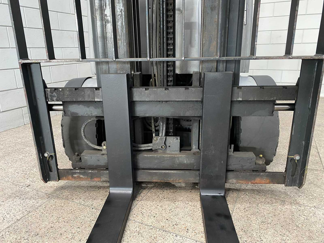 STILL - RX60-30 - FORKLIFT TRIPLEX - FREE-LIFT - SIDE-SHIFT - رافعة شوكية: صور 5 STILL - RX60-30 - FORKLIFT TRIPLEX - FREE-LIFT - SIDE-SHIFT - رافعة شوكية: صور 5