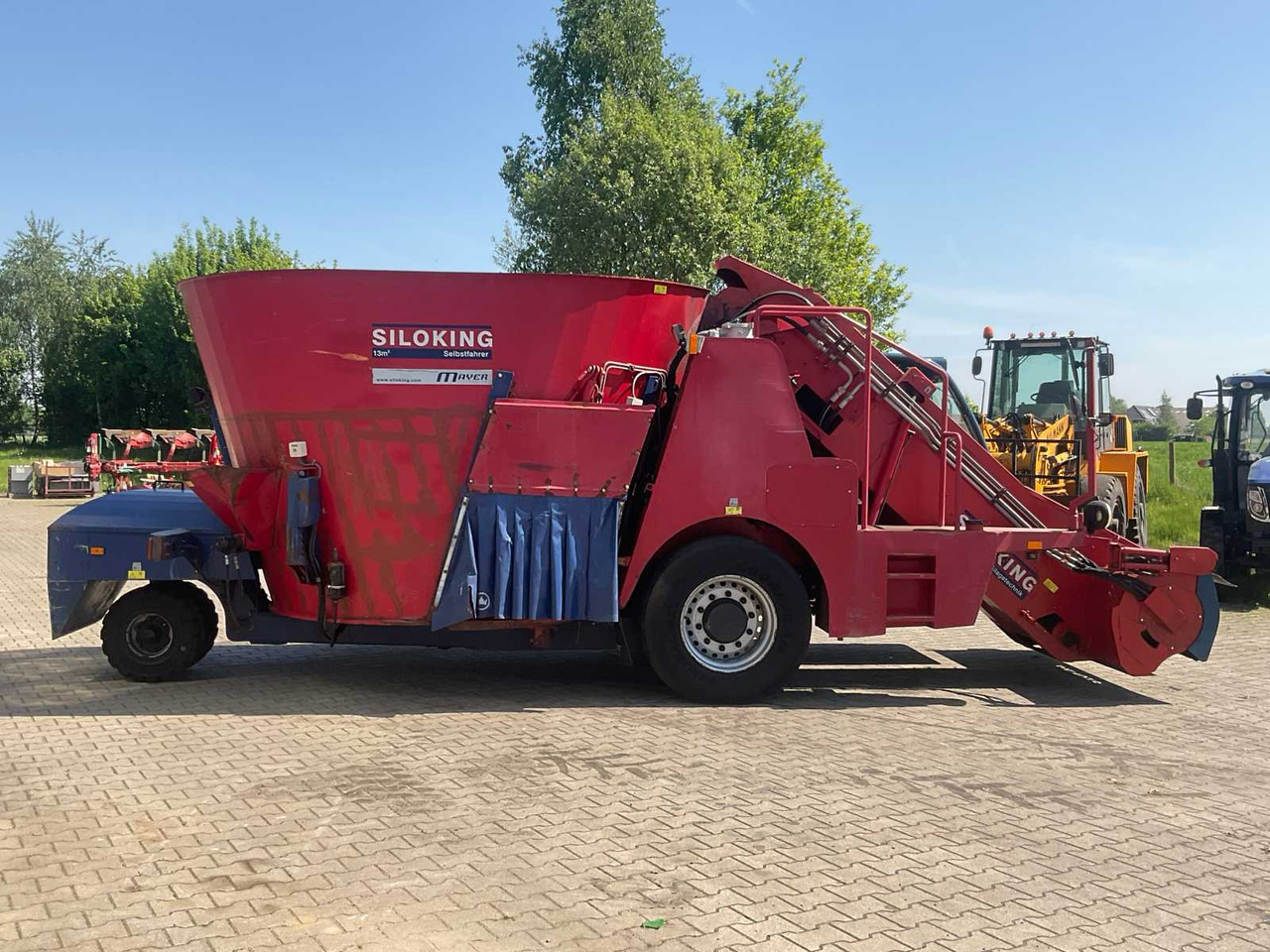 Siloking Selbstfahrer 13m3 - آلة خلط وتوزيع الأعلاف: صور 3 Siloking Selbstfahrer 13m3 - آلة خلط وتوزيع الأعلاف: صور 3