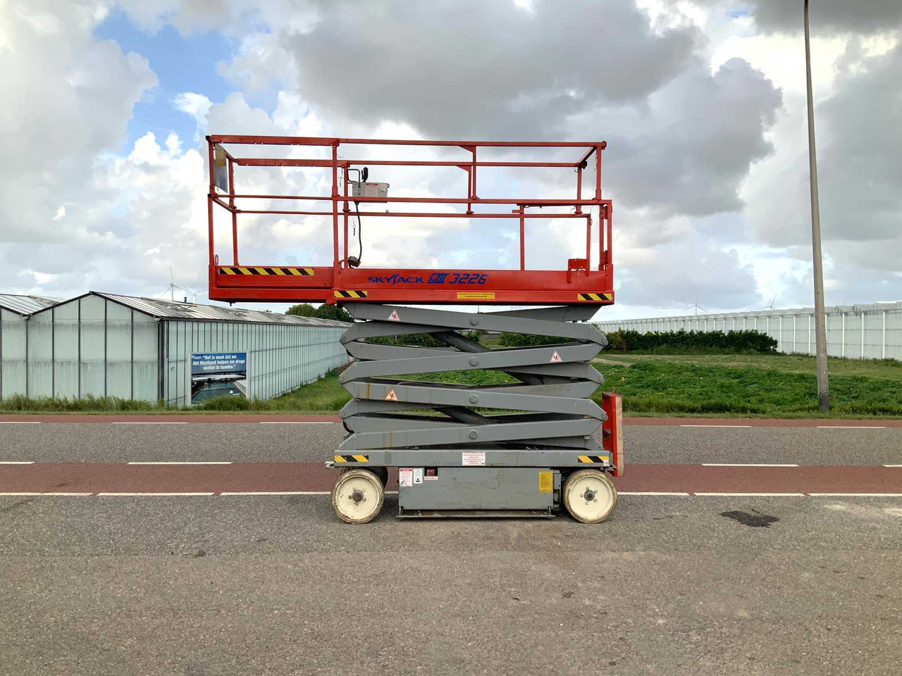 Skyjack SJ3226M - منصات هيدروليكية متنقلة: صور 1 Skyjack SJ3226M - منصات هيدروليكية متنقلة: صور 1