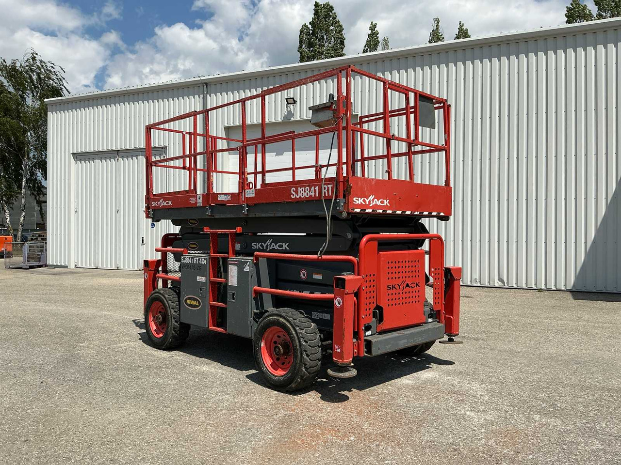 Skyjack SJ8841 RT 4x4 - منصات هيدروليكية متنقلة: صور 1 Skyjack SJ8841 RT 4x4 - منصات هيدروليكية متنقلة: صور 1