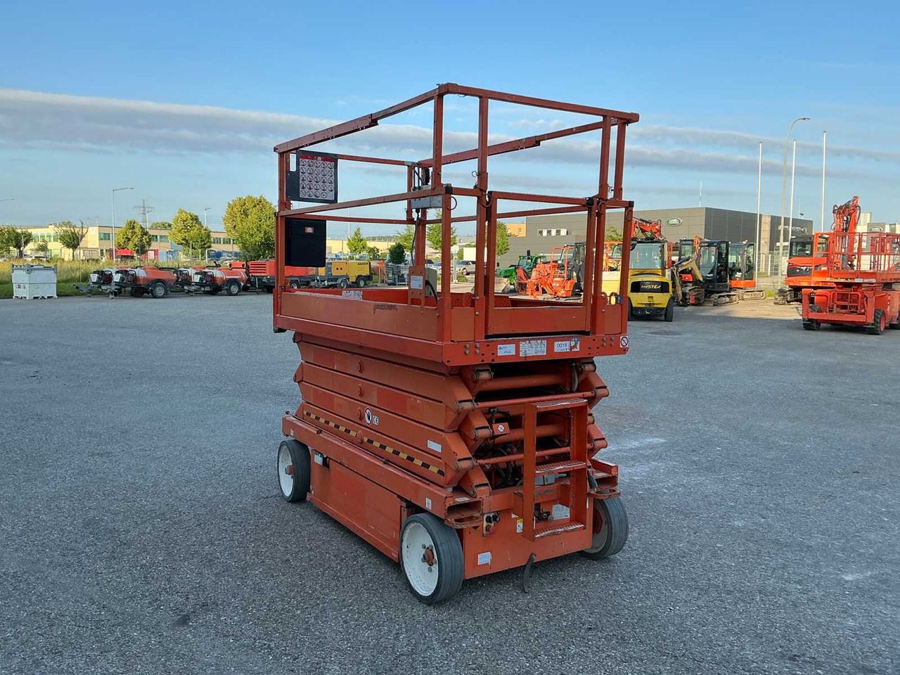 Skyjack SJIII-4632 - منصات هيدروليكية متنقلة: صور 3 Skyjack SJIII-4632 - منصات هيدروليكية متنقلة: صور 3