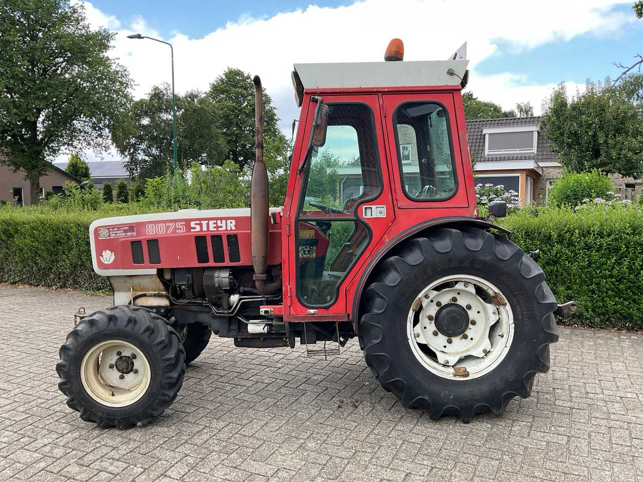 Steyr 8075 - جرار صغير: صور 2 Steyr 8075 - جرار صغير: صور 2
