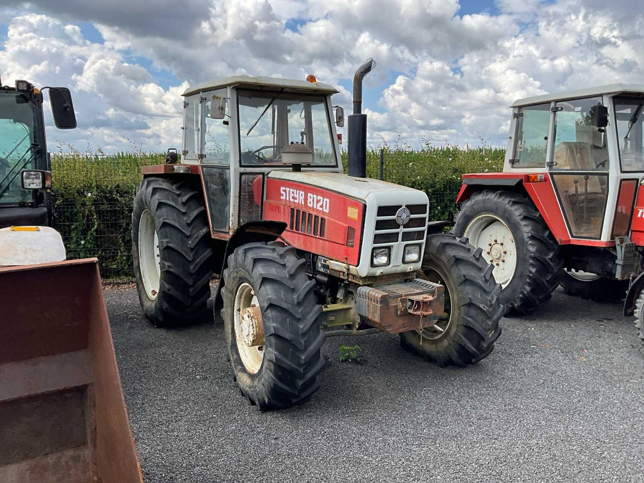 Steyr 8120A - جرار: صور 3 Steyr 8120A - جرار: صور 3
