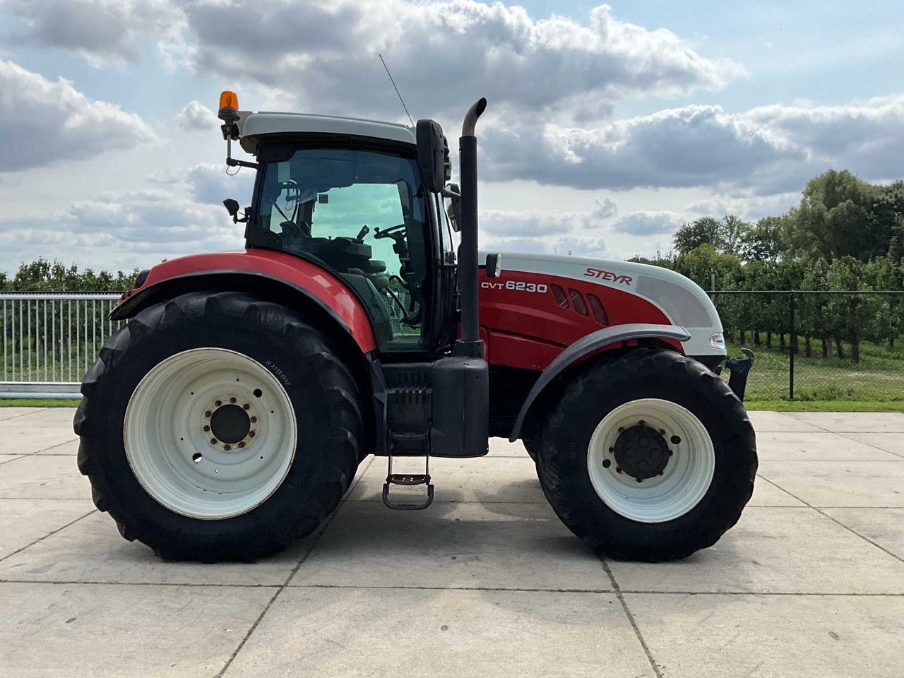 Steyr CVT 6230 - جرار: صور 4 Steyr CVT 6230 - جرار: صور 4