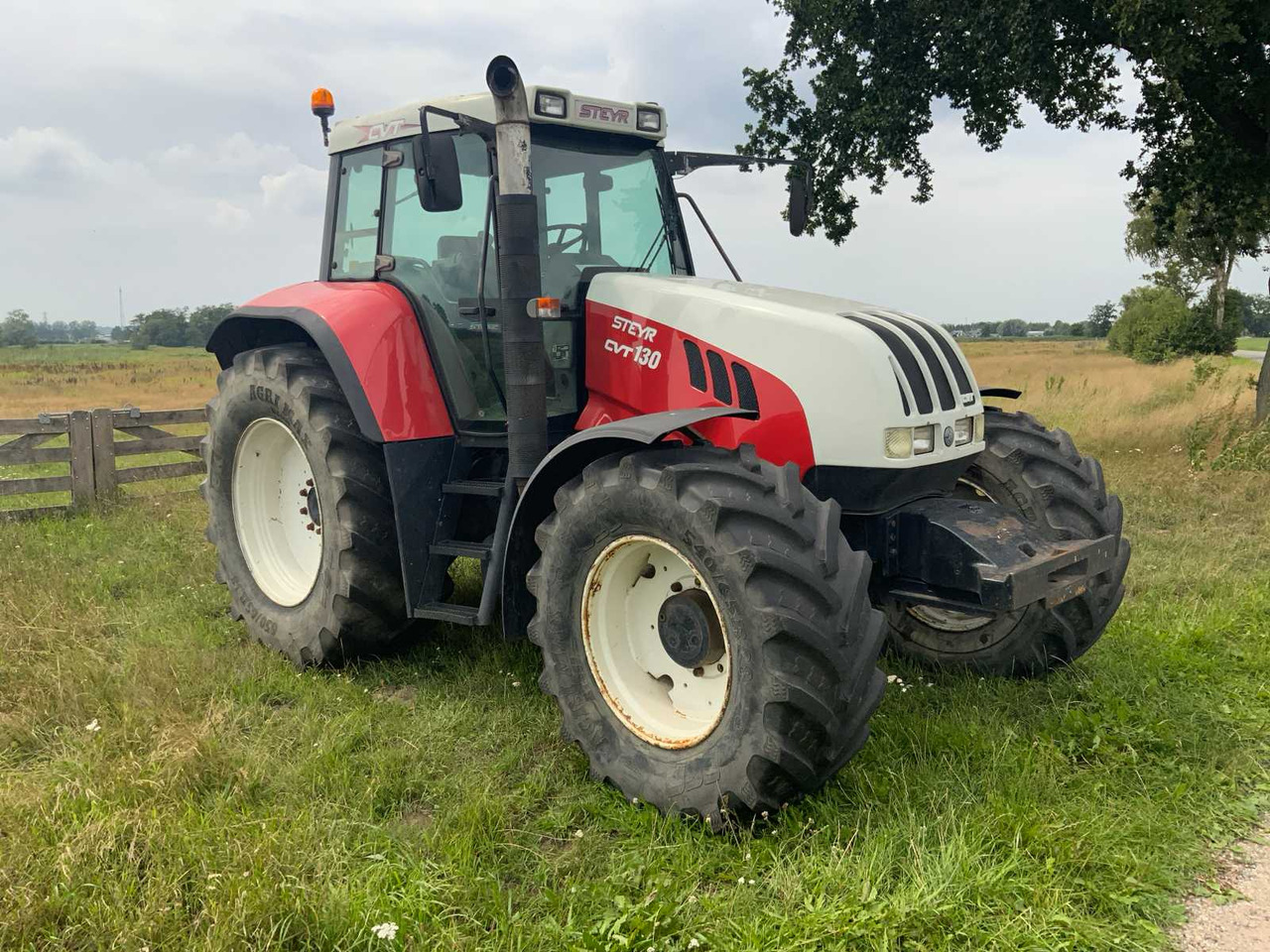 Steyr CVT130 - جرار: صور 4 Steyr CVT130 - جرار: صور 4