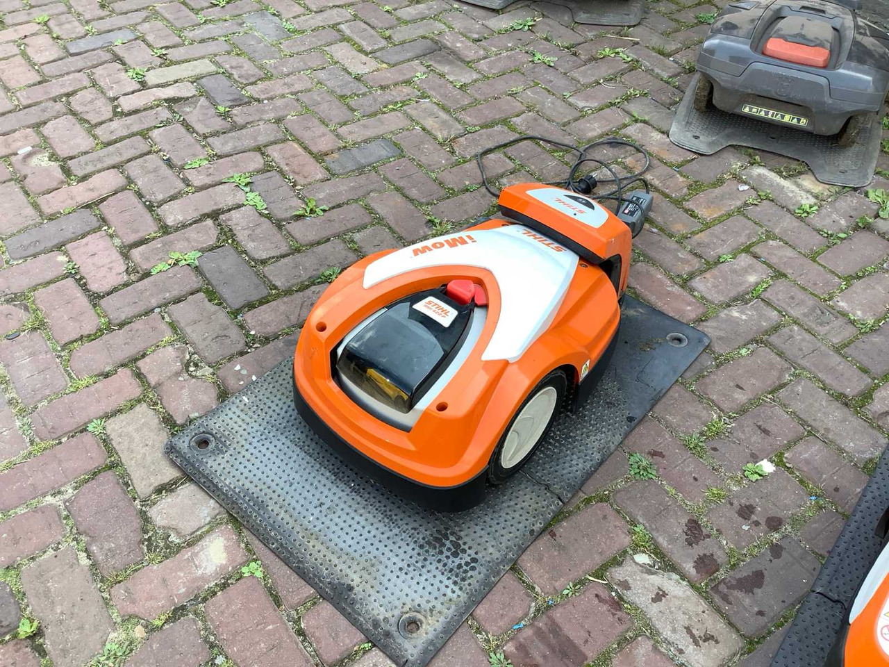 Stihl Rmi422p - جزازة المروج: صور 1 Stihl Rmi422p - جزازة المروج: صور 1