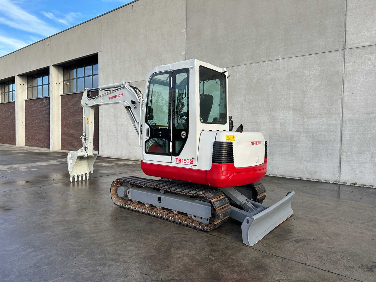 حفارة TAKEUCHI - TB150C - MIDI EXCAVATOR: صور 6 حفارة TAKEUCHI - TB150C - MIDI EXCAVATOR: صور 6
