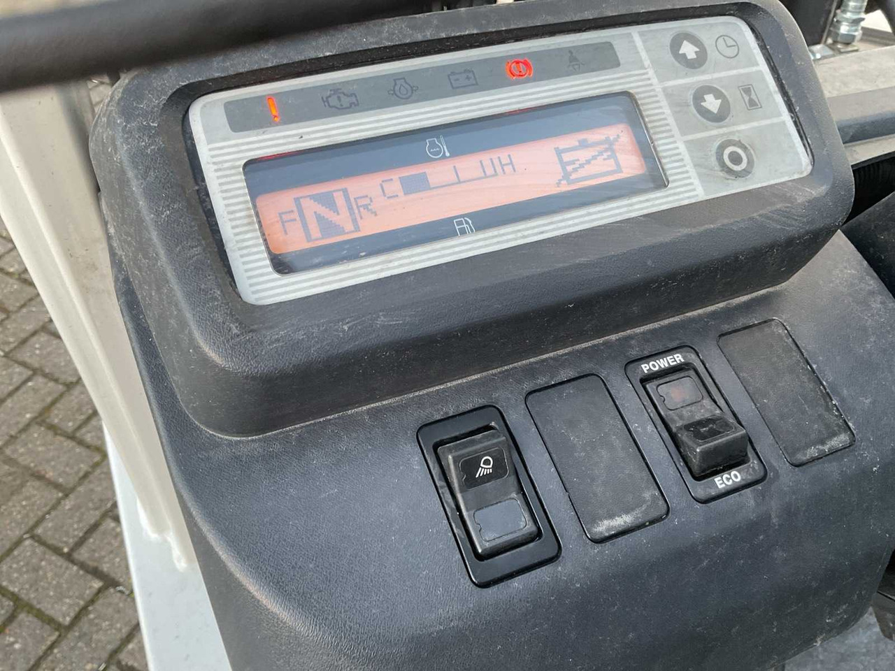 TOYOTA 18 FORKLIFT - رافعة شوكية: صور 4 TOYOTA 18 FORKLIFT - رافعة شوكية: صور 4