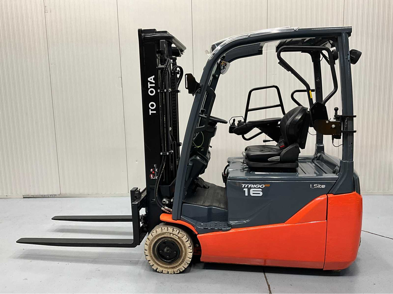TOYOTA - 2018 - 8FBE16T - FORKLIFT, FREELIFT, SIDE SHIFT - PLASTIC ROOF - 4TH FUNCTION - رافعة شوكية: صور 1 TOYOTA - 2018 - 8FBE16T - FORKLIFT, FREELIFT, SIDE SHIFT - PLASTIC ROOF - 4TH FUNCTION - رافعة شوكية: صور 1
