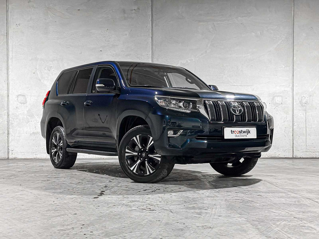 TOYOTA LAND CRUISER 2.8 D-4D-F CHALLENGER BLIND VAN 177HP 2020, VHH-33-H COMMERCIAL VEHICLE - الشاحنات الصغيرة: صور 5 TOYOTA LAND CRUISER 2.8 D-4D-F CHALLENGER BLIND VAN 177HP 2020, VHH-33-H COMMERCIAL VEHICLE - الشاحنات الصغيرة: صور 5