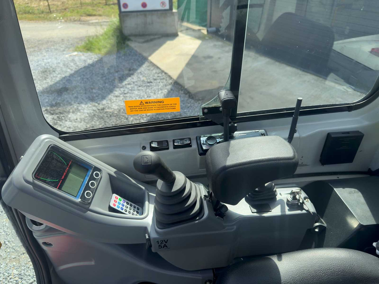 حفارة مصغرة Takeuchi TB 216: صور 15