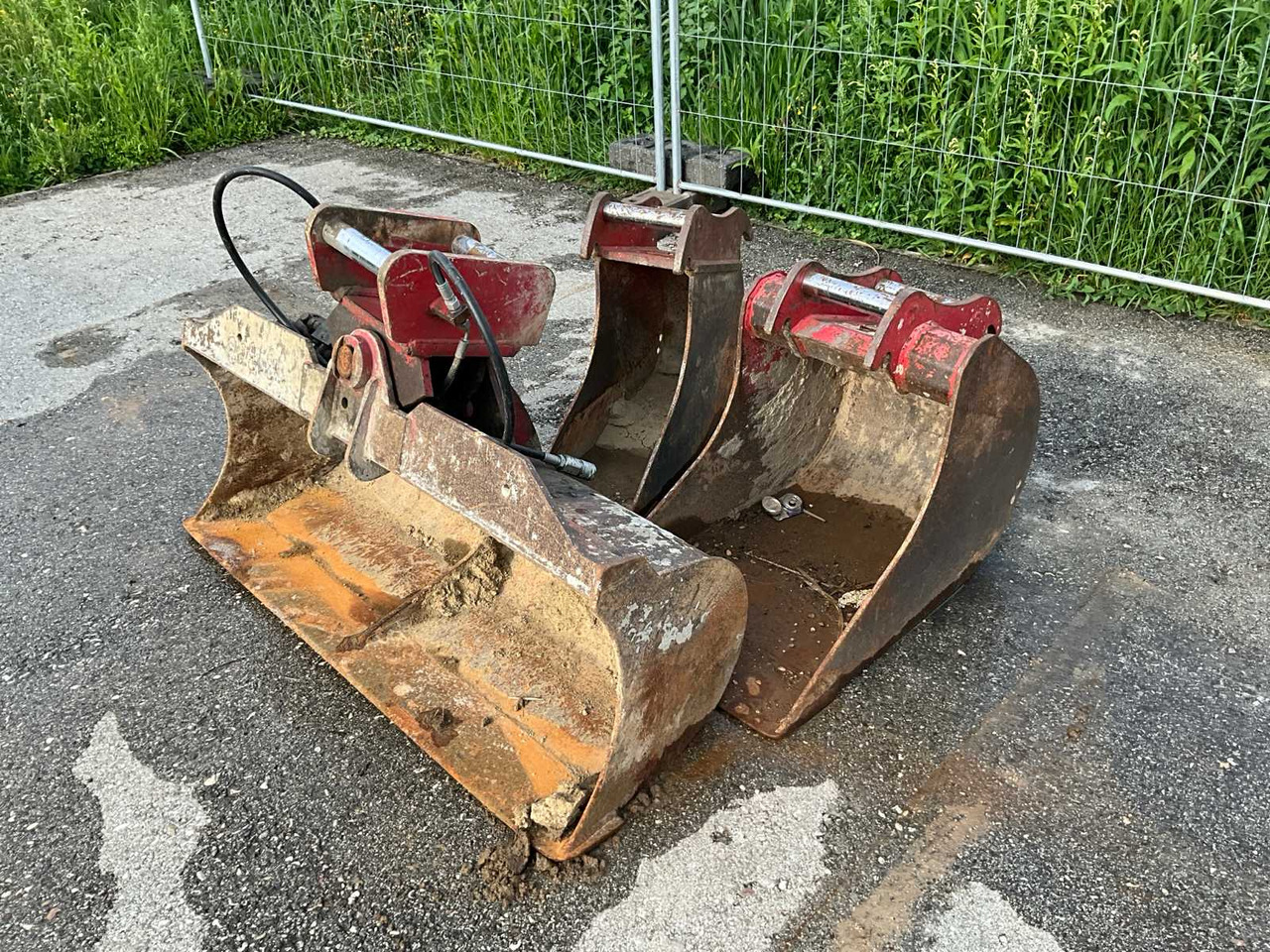 Takeuchi TB175 - حفارات زحافة: صور 2 Takeuchi TB175 - حفارات زحافة: صور 2