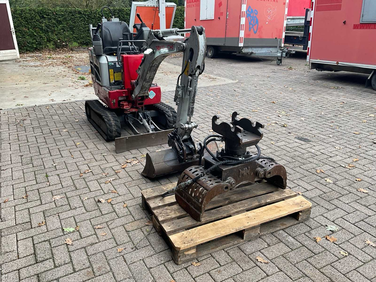 Takeuchi TB210 R - حفارة مصغرة: صور 4 Takeuchi TB210 R - حفارة مصغرة: صور 4