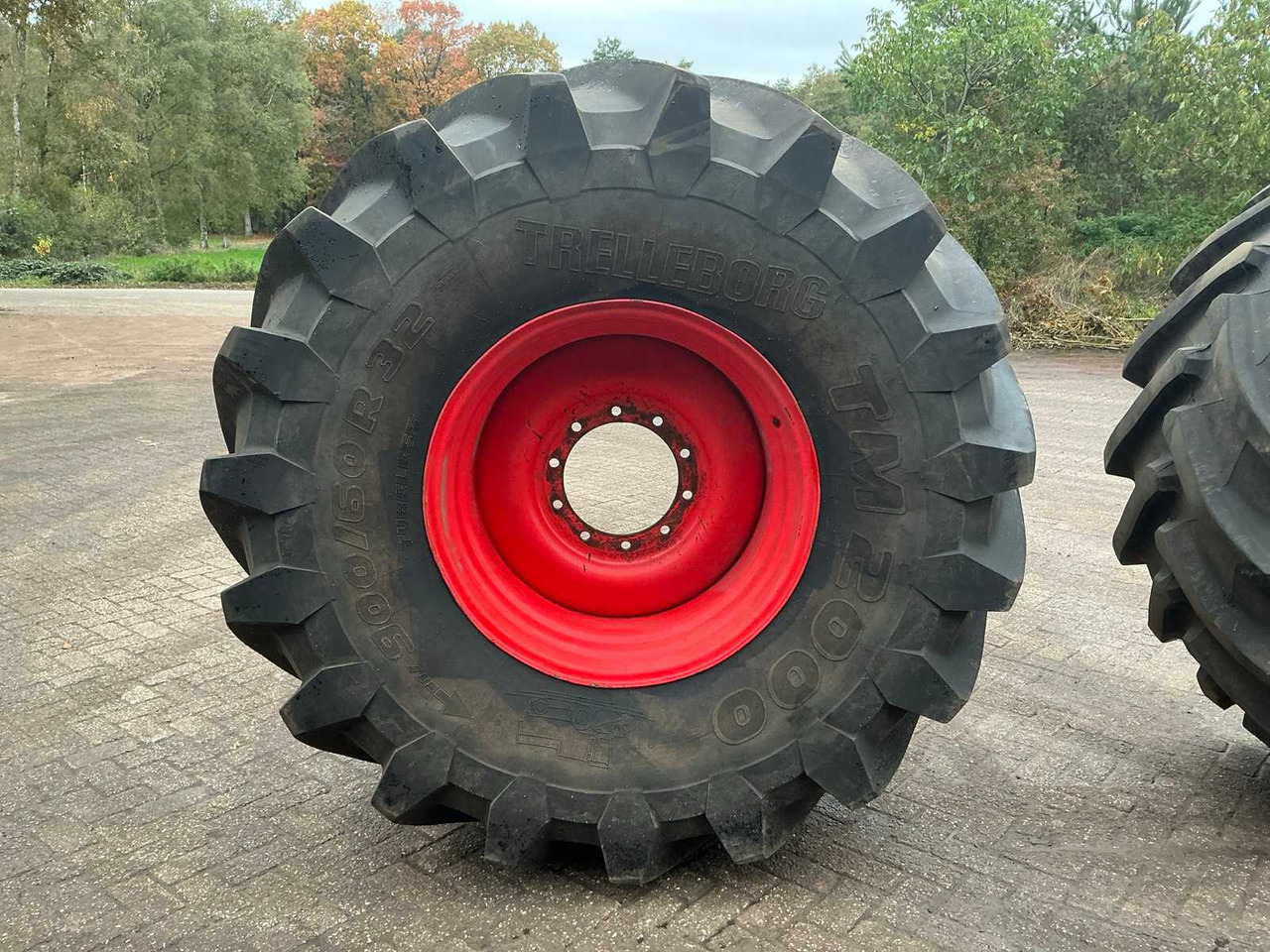 Trelleborg TM200 - الإطارات والجنوط - جرار: صور 5 Trelleborg TM200 - الإطارات والجنوط - جرار: صور 5