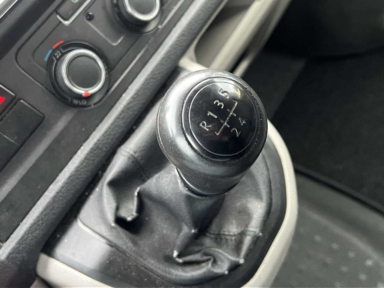 الشاحنات الصغيرة VOLKSWAGEN TRANSPORTER 2.0 TDI L1H1 COMFORTLINE | VFP-91-G: صور 17