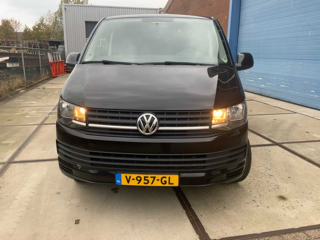 VOLKSWAGEN TRANSPORTER 2.0 TDI L1H1 HIGHL. COMPANY CAR - الشاحنات الصغيرة: صور 2 VOLKSWAGEN TRANSPORTER 2.0 TDI L1H1 HIGHL. COMPANY CAR - الشاحنات الصغيرة: صور 2