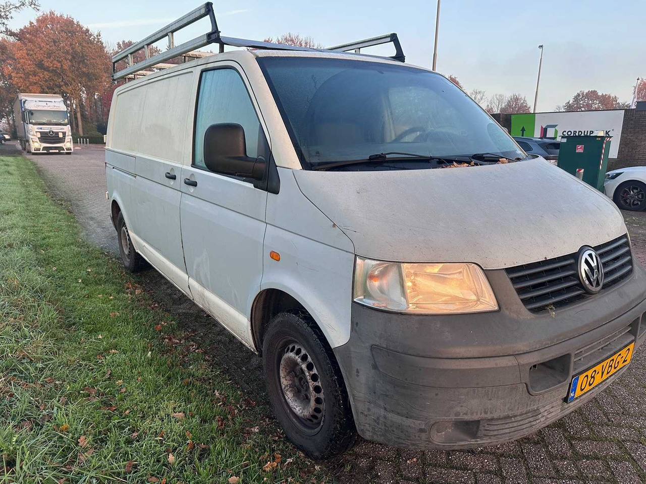 VOLKSWAGEN - TRANSPORTER T5 2.5 TDI 340 - 08-VBG-2 - الشاحنات الصغيرة: صور 4 VOLKSWAGEN - TRANSPORTER T5 2.5 TDI 340 - 08-VBG-2 - الشاحنات الصغيرة: صور 4