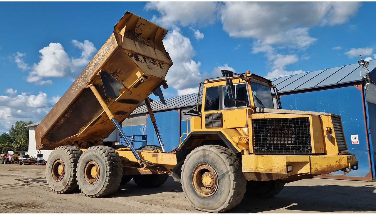 VOLVO - A35C - DUMPER TRUCK - 2000 - شاحنة قلابة صغيرة: صور 2 VOLVO - A35C - DUMPER TRUCK - 2000 - شاحنة قلابة صغيرة: صور 2