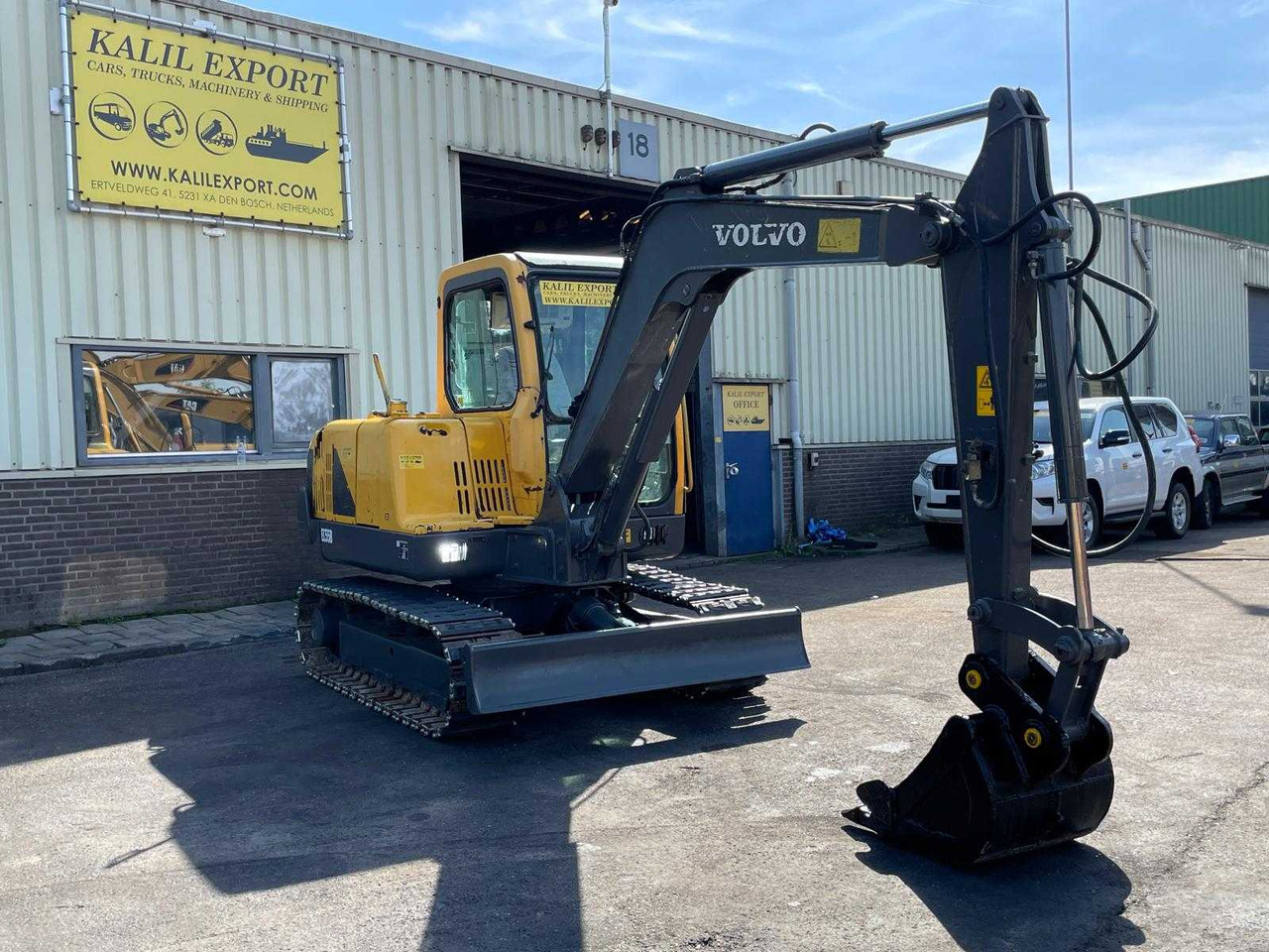 VOLVO EC55B - 2008 - EXCAVATOR - MINI EXCAVATOR - حفارة مصغرة: صور 4 VOLVO EC55B - 2008 - EXCAVATOR - MINI EXCAVATOR - حفارة مصغرة: صور 4