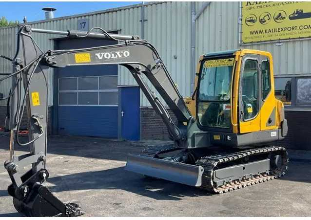 VOLVO EC55B - 2008 - EXCAVATOR - MINI EXCAVATOR - حفارة مصغرة: صور 1 VOLVO EC55B - 2008 - EXCAVATOR - MINI EXCAVATOR - حفارة مصغرة: صور 1