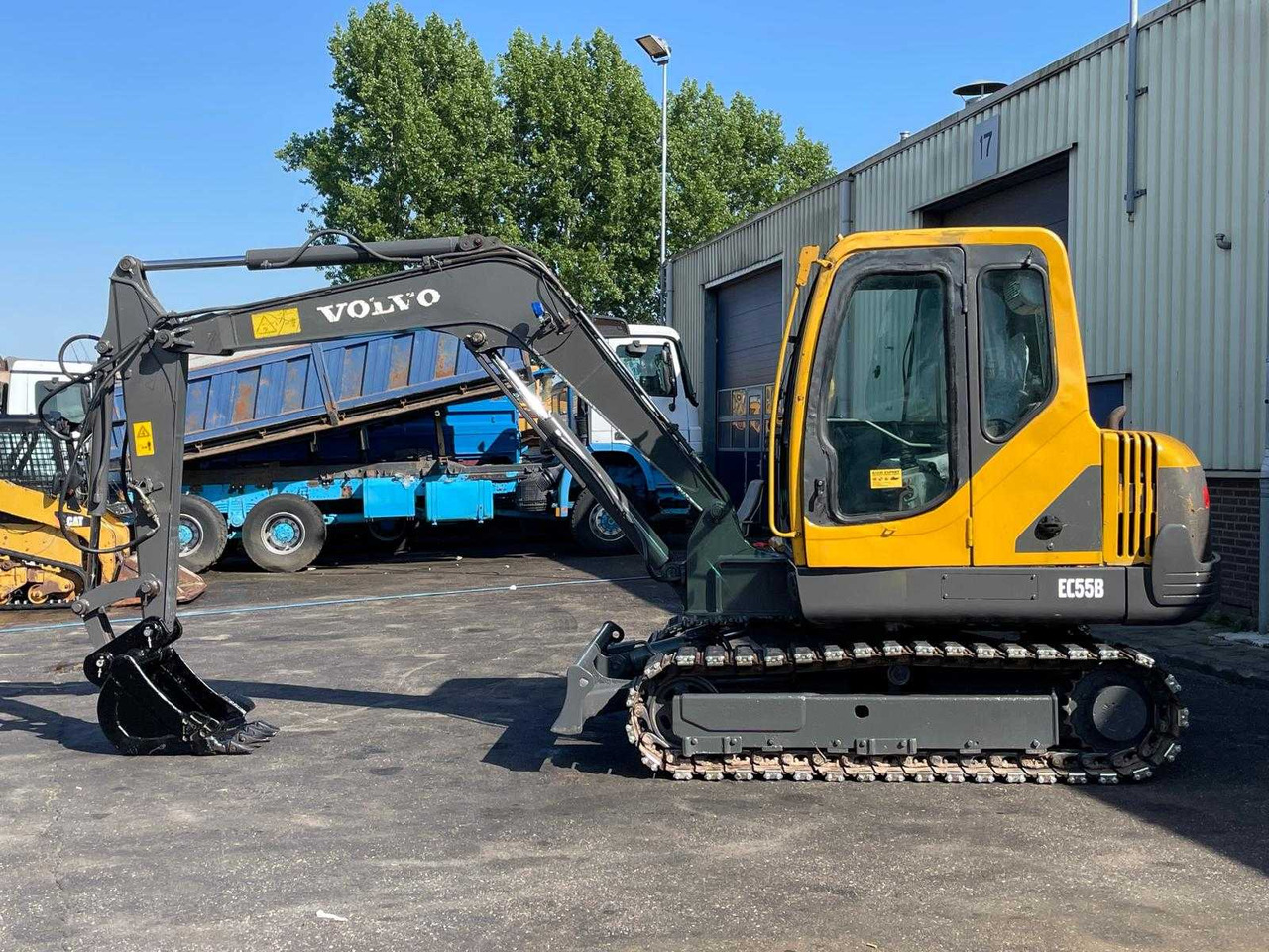 VOLVO EC55B - 2008 - EXCAVATOR - MINI EXCAVATOR - حفارة مصغرة: صور 5 VOLVO EC55B - 2008 - EXCAVATOR - MINI EXCAVATOR - حفارة مصغرة: صور 5