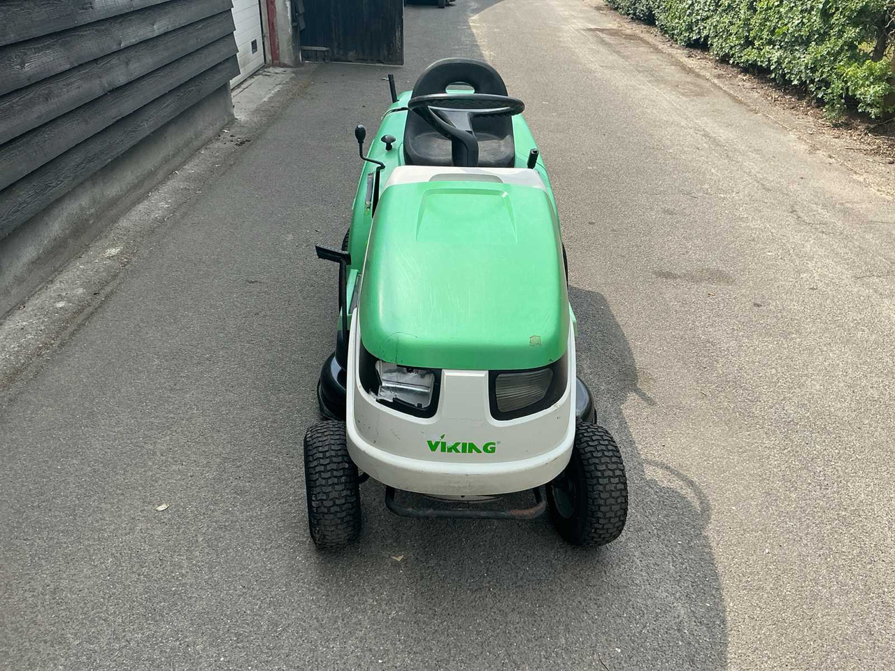 Viking MT 585 - جزازة المروج: صور 2 Viking MT 585 - جزازة المروج: صور 2