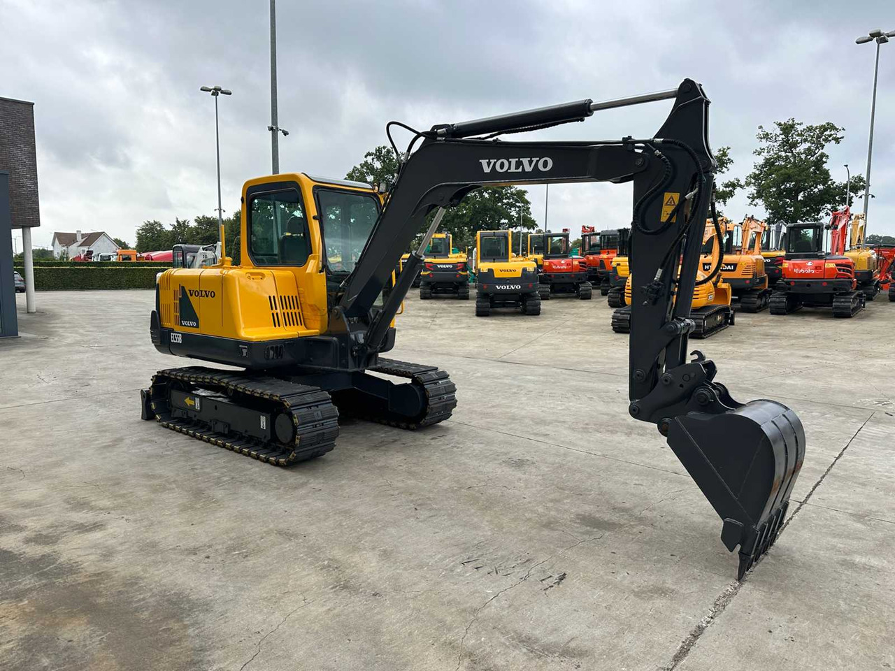 Volvo EC55B - حفارات زحافة: صور 3 Volvo EC55B - حفارات زحافة: صور 3