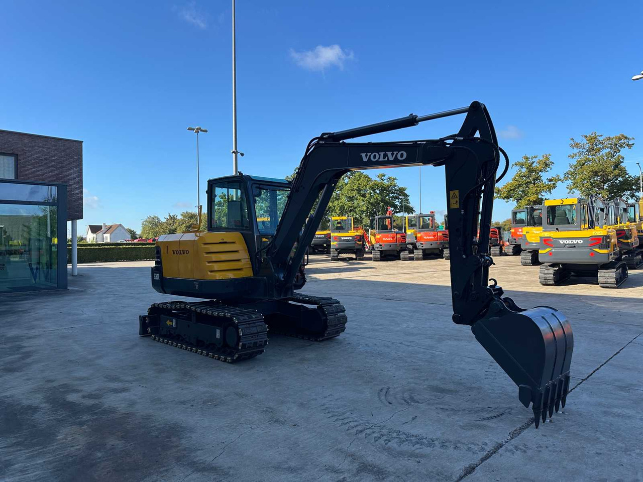 Volvo EC60C - حفارات زحافة: صور 3 Volvo EC60C - حفارات زحافة: صور 3
