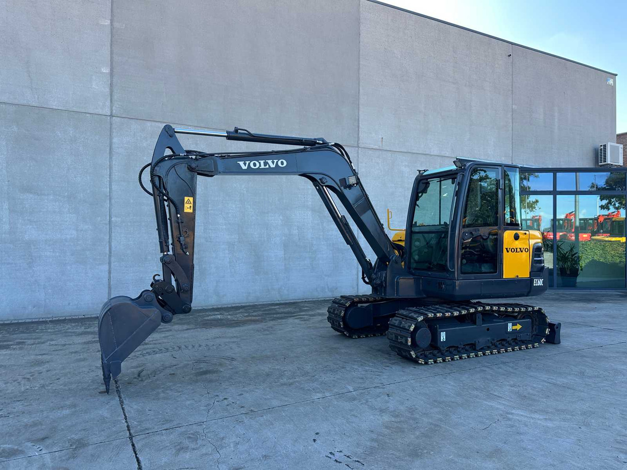 Volvo EC60C - حفارات زحافة: صور 1 Volvo EC60C - حفارات زحافة: صور 1