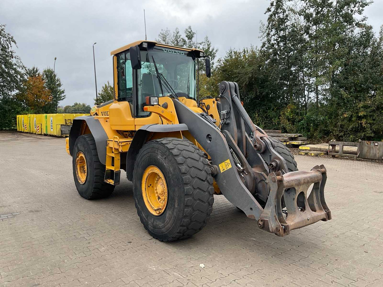 Volvo L120F - اللودر بعجل: صور 3 Volvo L120F - اللودر بعجل: صور 3