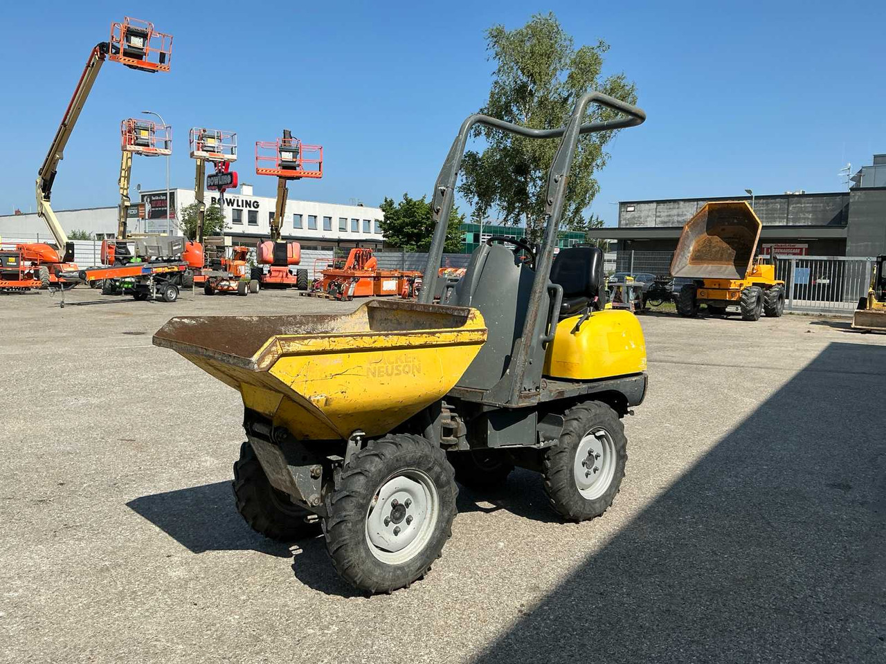 Wacker Neuson D01-04 - قلابة شاحنة: صور 2 Wacker Neuson D01-04 - قلابة شاحنة: صور 2