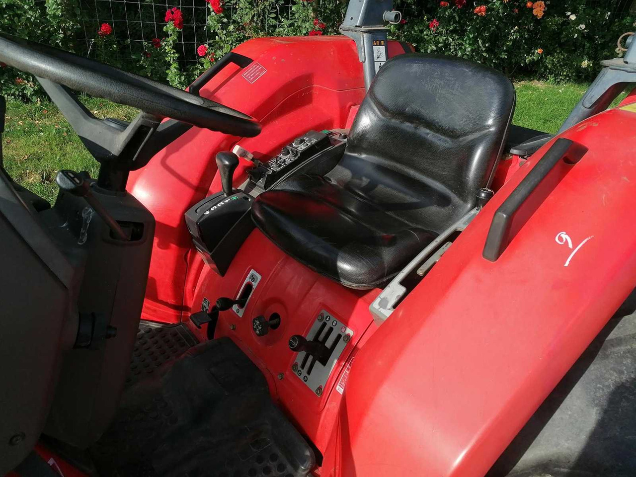 Yanmar AF-33 - جرار صغير: صور 5 Yanmar AF-33 - جرار صغير: صور 5