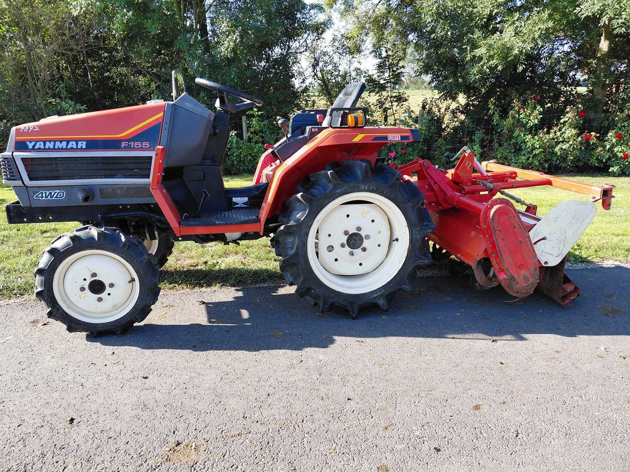 Yanmar F155 - جرار صغير: صور 1 Yanmar F155 - جرار صغير: صور 1