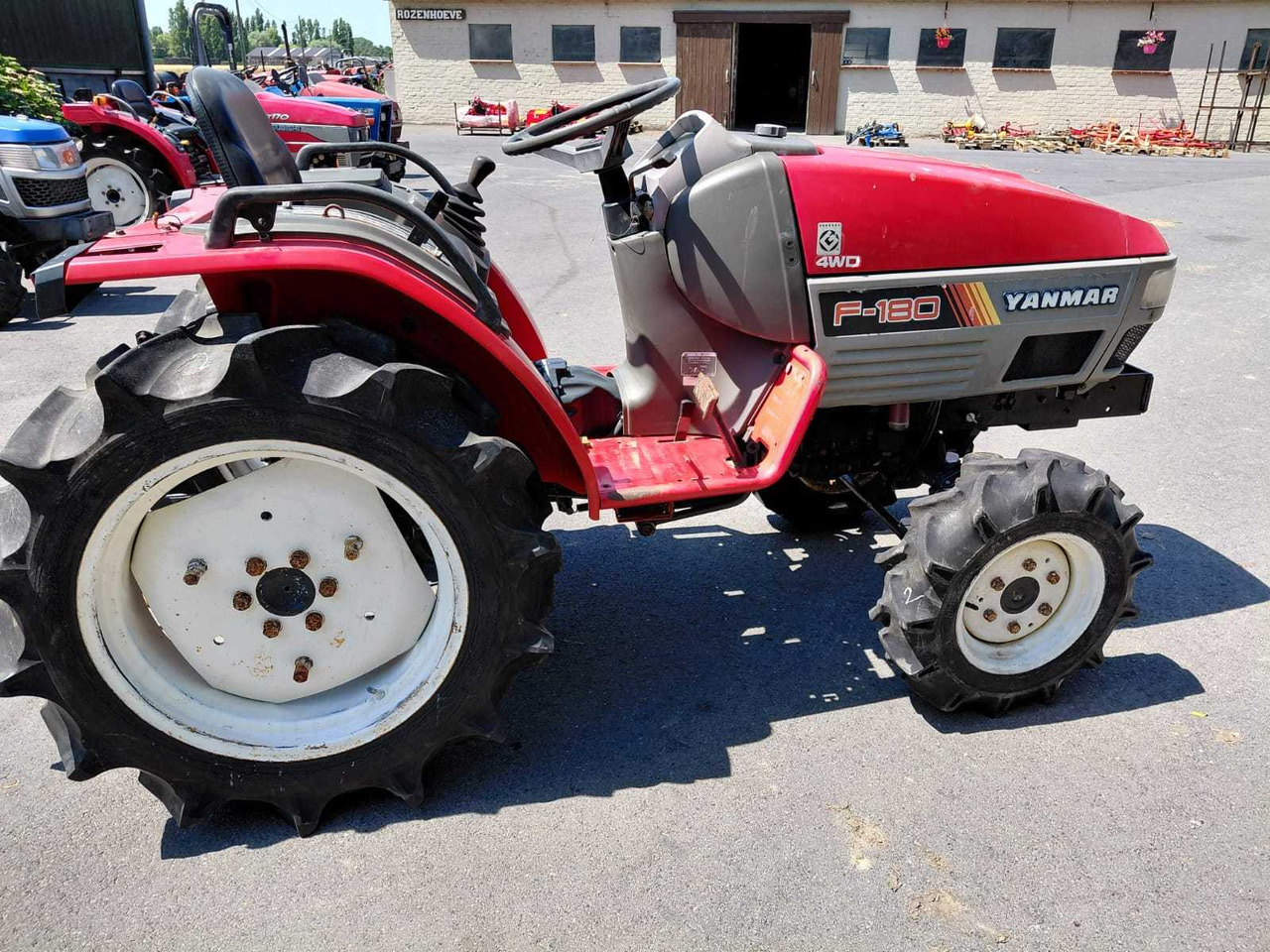 Yanmar F180 - جرار صغير: صور 3 Yanmar F180 - جرار صغير: صور 3