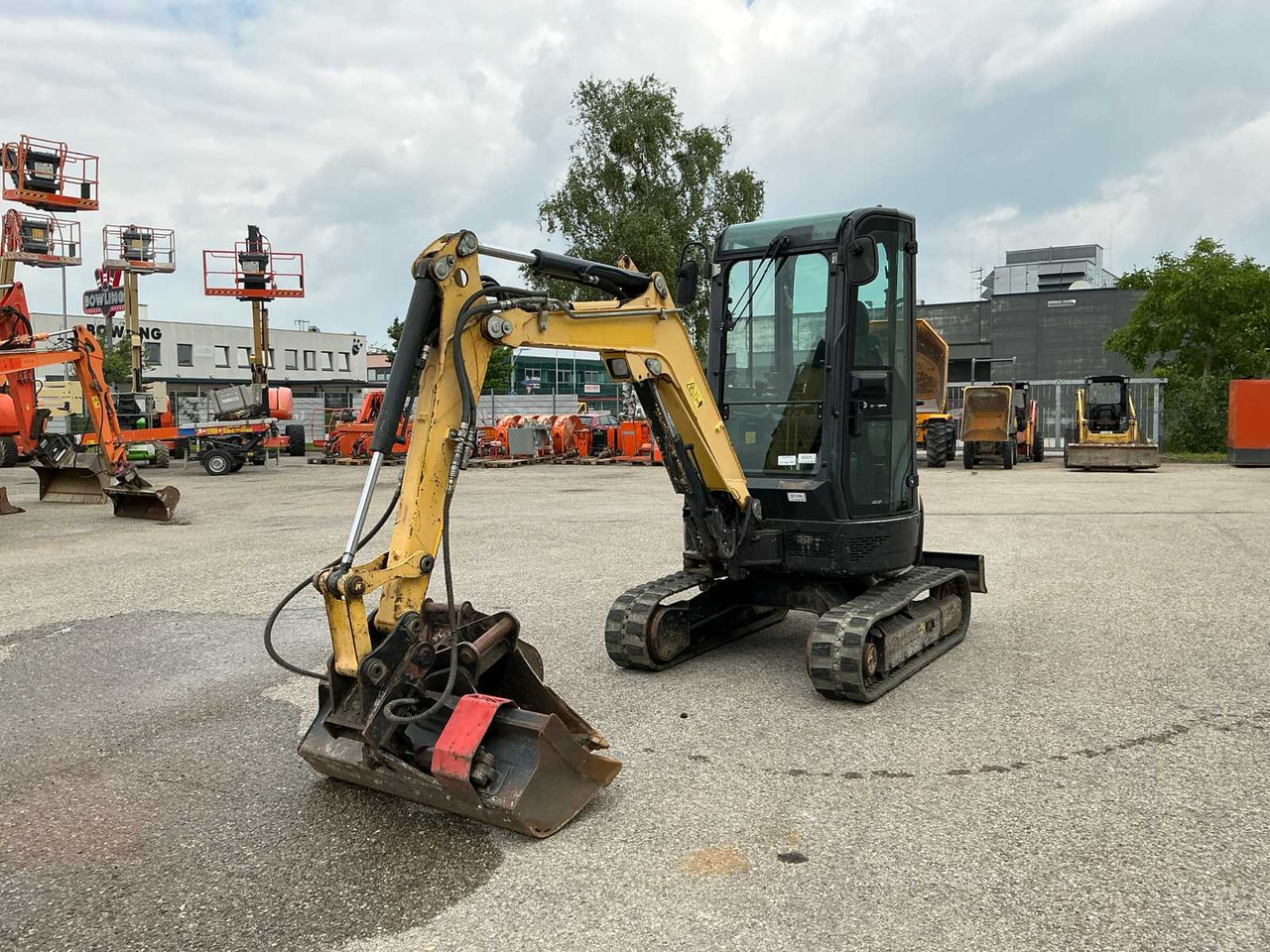 Yanmar VIO25-4 - حفارات زحافة: صور 2 Yanmar VIO25-4 - حفارات زحافة: صور 2