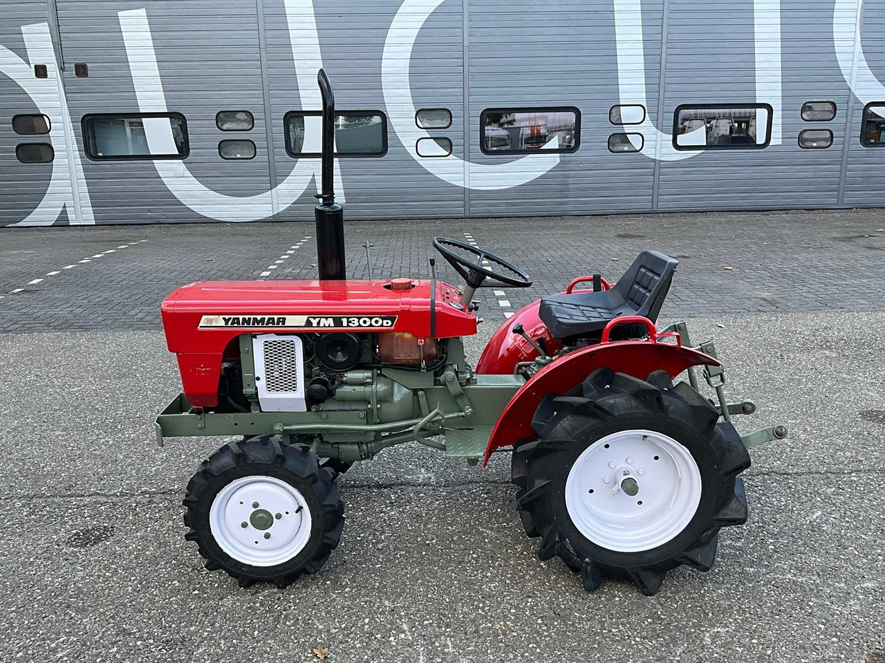 Yanmar YM1300D - جرار صغير: صور 2 Yanmar YM1300D - جرار صغير: صور 2