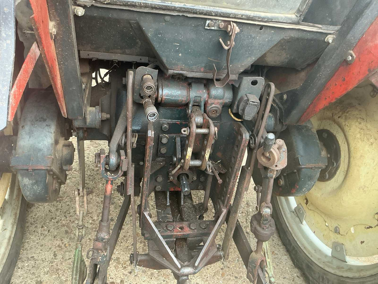 Zetor 7011 - جرار: صور 5 Zetor 7011 - جرار: صور 5