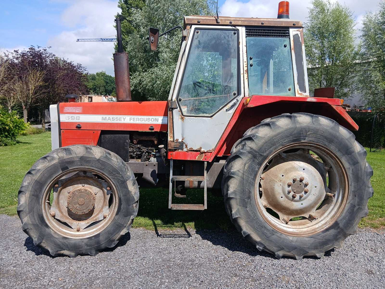 جرار massey Ferguson 698: صور 10