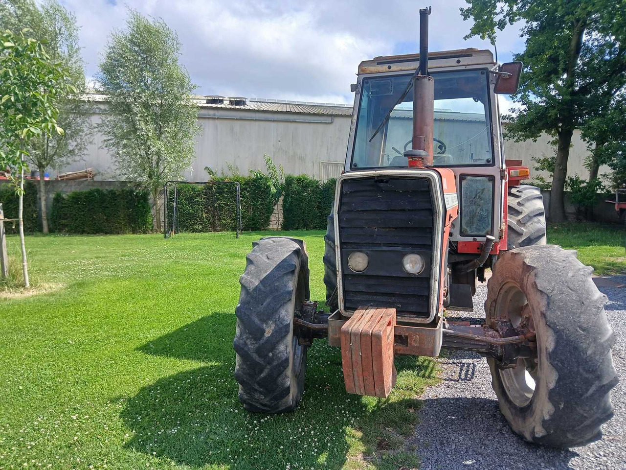 جرار massey Ferguson 698: صور 9
